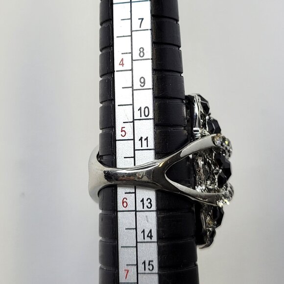 Flamboyant Black and Crystal Cocktail Fashion Ring - Picture 11 of 13